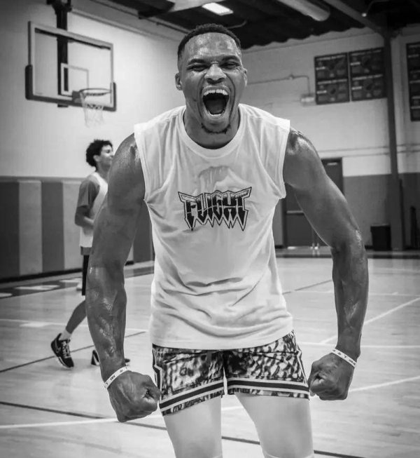 麻了, 威少彻底麻了! NBA自由市场最后一个大牌