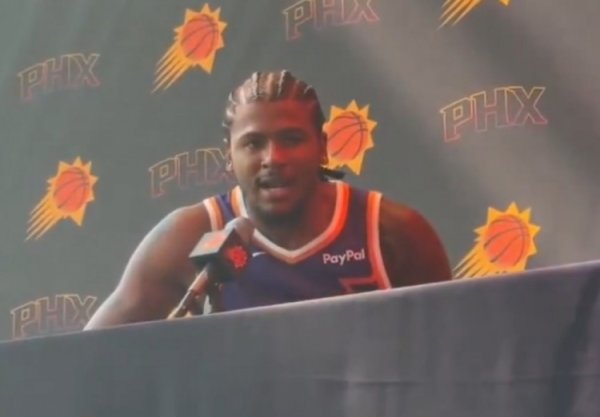 杰伦-格林:我和布克在很多方面能够相互补充 我们会让人们震惊 杰伦-格林:我和布克在很多方面能够相互补充 我们会让人们震惊