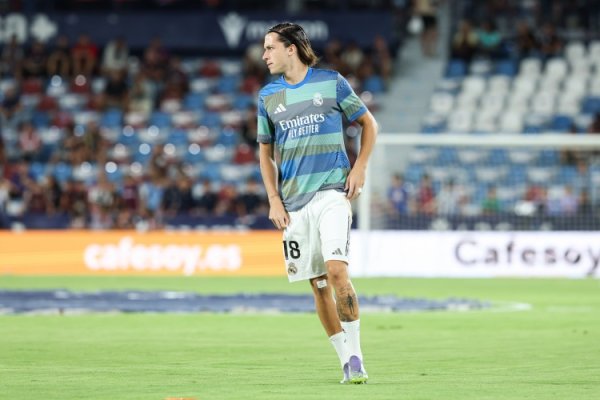 左后场球员答案！皇马5000万买22岁A费7场几乎全勤 曼联1场没用就送走