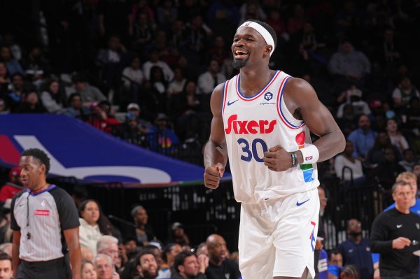 队记:博纳可能是76人最佳后备 五号位 马克西和VJ的后场将非同凡响 队记:博纳可能是76人最佳后备 五号位 马克西和VJ的后场将非同凡响