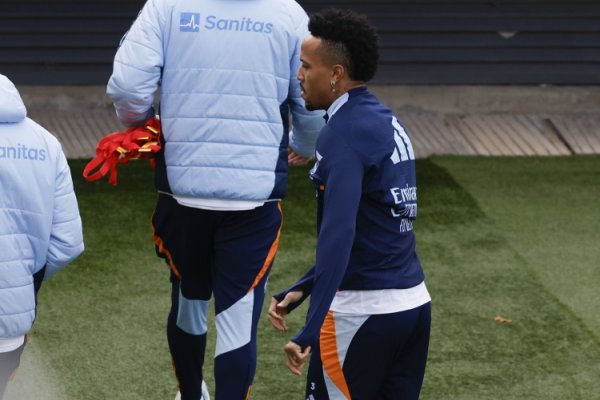 阿斯:米利唐已获得复出许可,可以出战对阵比利亚雷亚尔的赛事 阿斯:米利唐已获得复出许可,可以出战对阵比利亚雷亚尔的赛事