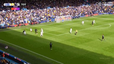 差点双响！奥多贝尔传中，特尔顶球攻门击中横梁弹出