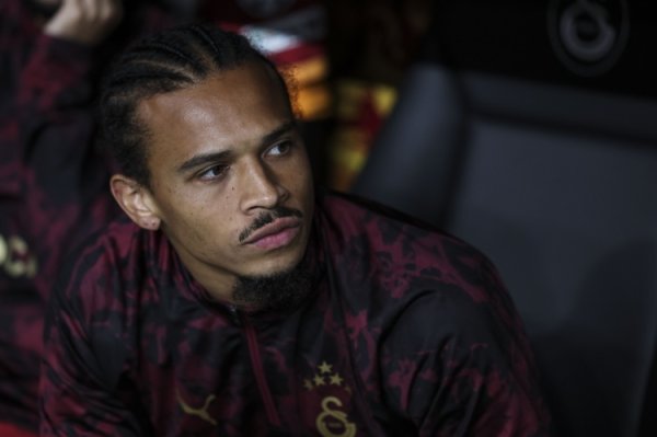 加拉塔萨雷主帅告诉萨内：对阵利物浦未出场，但在德比战将成主角