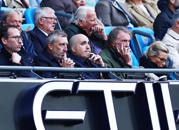 邮报:曼联计划安排季中友情 赛,可能去沙特和利雅得获胜 赛事 邮报:曼联计划安排季中友情 赛,可能去沙特和利雅得获胜 赛事