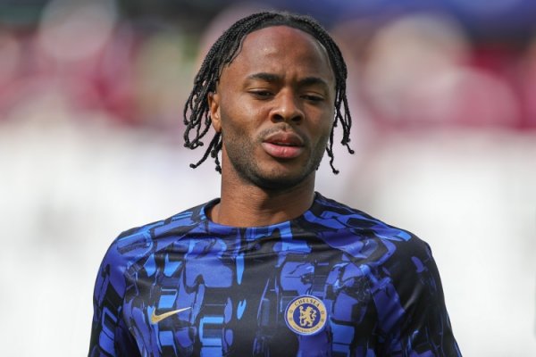 周薪32.5万镑没球踢!30岁斯特林身价跌至700万,6年前巅峰期 1.6亿 周薪32.5万镑没球踢!30岁斯特林身价跌至700万,6年前巅峰期 1.6亿