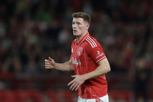 身价3200万！镜报独家：曼城计划7500万镑签安德森，面临蓝军角逐