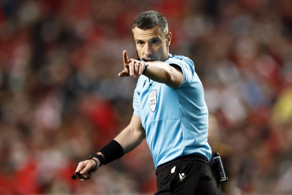 欧足联官方公布欧冠皇马VS尤文裁判 组:斯洛文尼亚裁判 温契奇主哨 欧足联官方公布欧冠皇马VS尤文裁判 组:斯洛文尼亚裁判 温契奇主哨