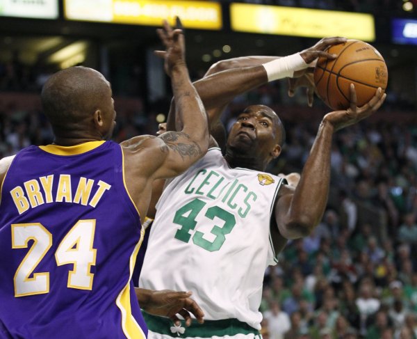 帕金斯：10年我不伤我们能赢湖人 那轮每场都是篮板球  更多的队赢了