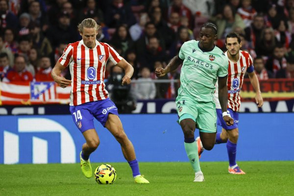 莱万特前场球员艾永：我的风格有点像凯恩，哈兰德是我努力的方向